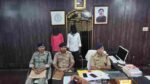देवडाड़ थाना पुलिस ने हाइवा से चोरी हुई दो बैटरियां बरामद कर दो आरोपियों को गिरफ्तार किया