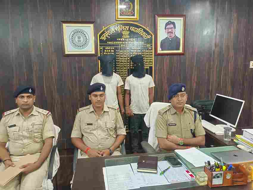 गोड्डा में चोरी के ट्रैक्टर के साथ गिरफ्तार भागलपुर के दो युवक