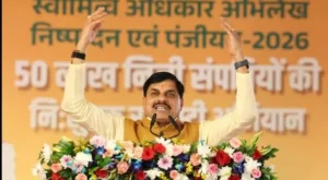 इंदौर में सेवा-संकल्प अभियान के दौरान नितिन नवीन और मुख्यमंत्री मोहन यादव